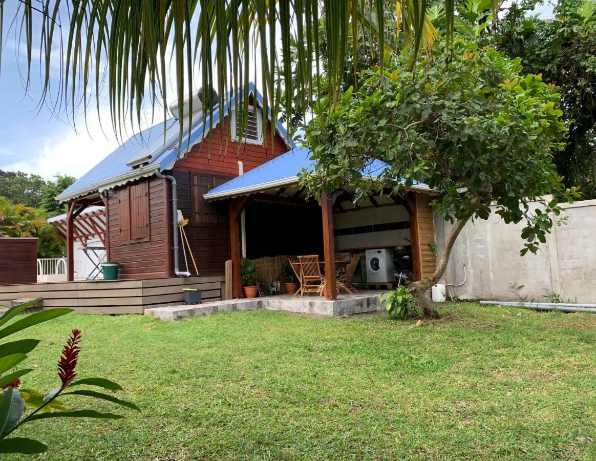 Iguane Rouge Villa Petit-Bourg Luaran gambar